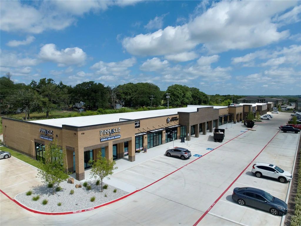 1725 Fort Worth Highway 10, Weatherford
