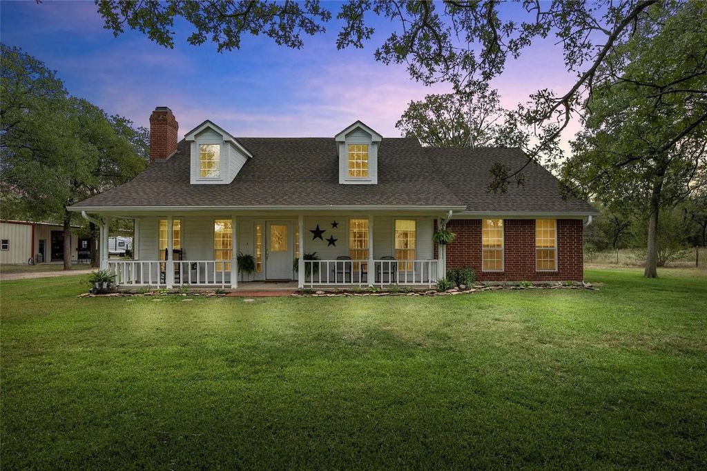 649 Raceway Road, Axtell