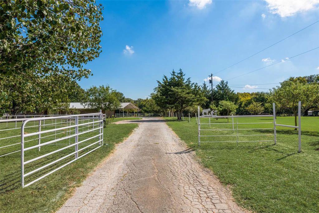 3092 N Trinity Street, Decatur