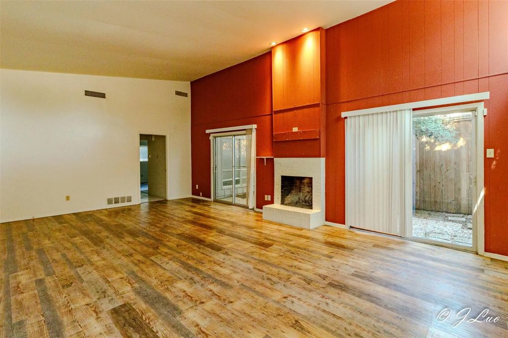 7040 Briarmeadow Drive, Dallas