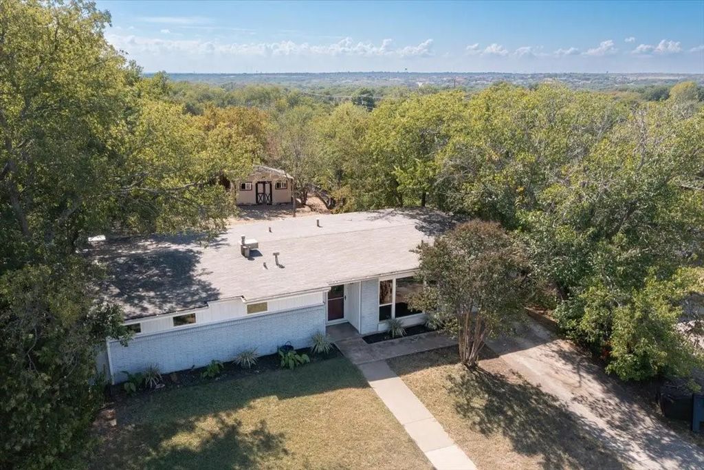 7829 Gaston Avenue, Fort Worth