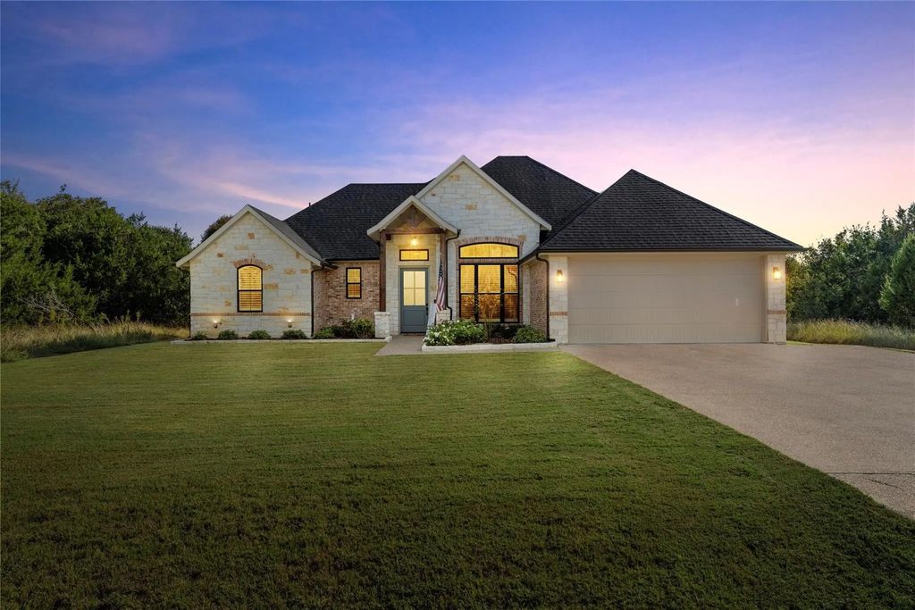12195 Rolling Oaks Drive, Whitney
