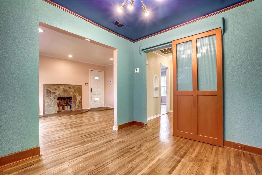 8810 Daytonia Avenue, Dallas