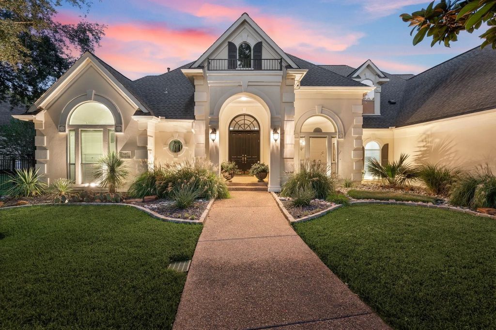 607 Timber Lake Circle, Southlake