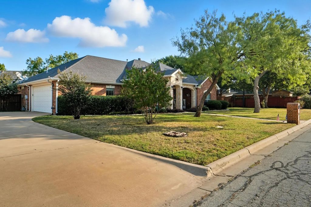 682 Lytle Shores Drive, Abilene
