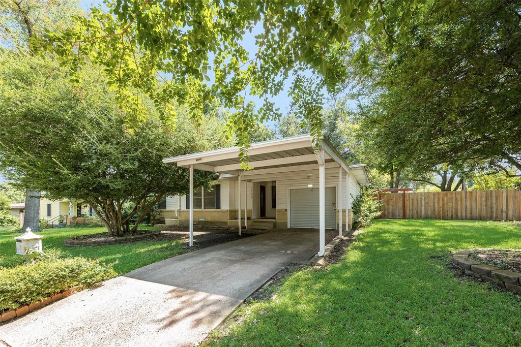 1720 Inwood Boulevard, Garland