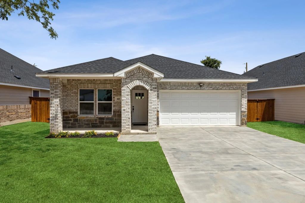 805 Exeter Street, Fort Worth