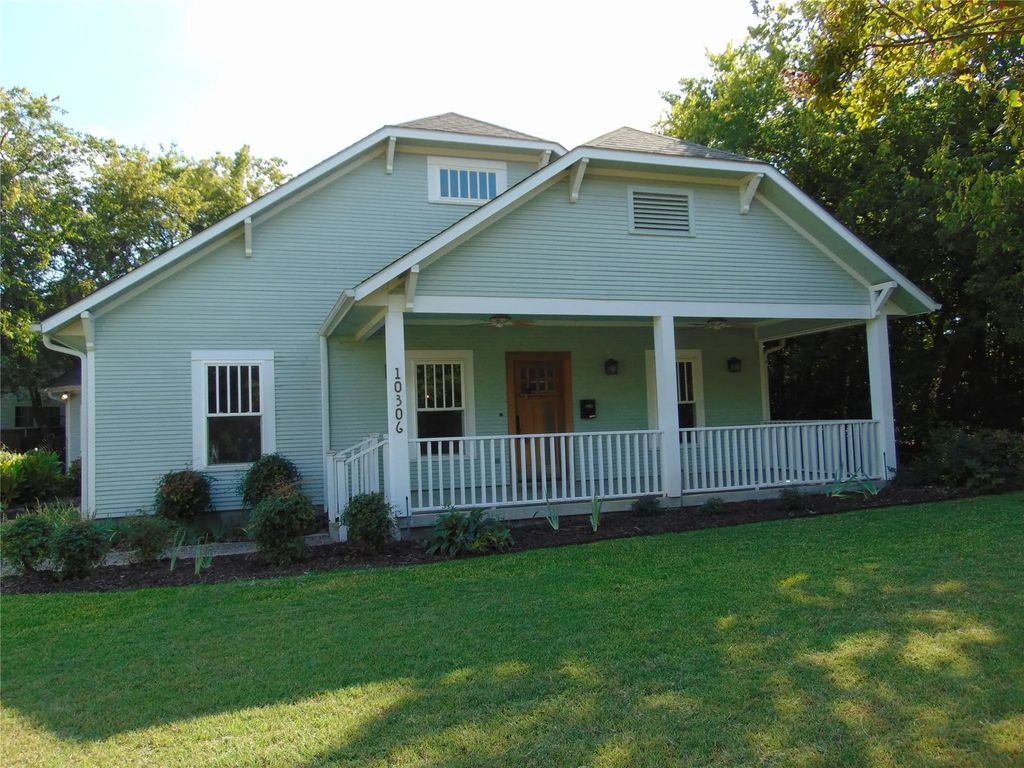 10306 Country Club Drive, Dallas