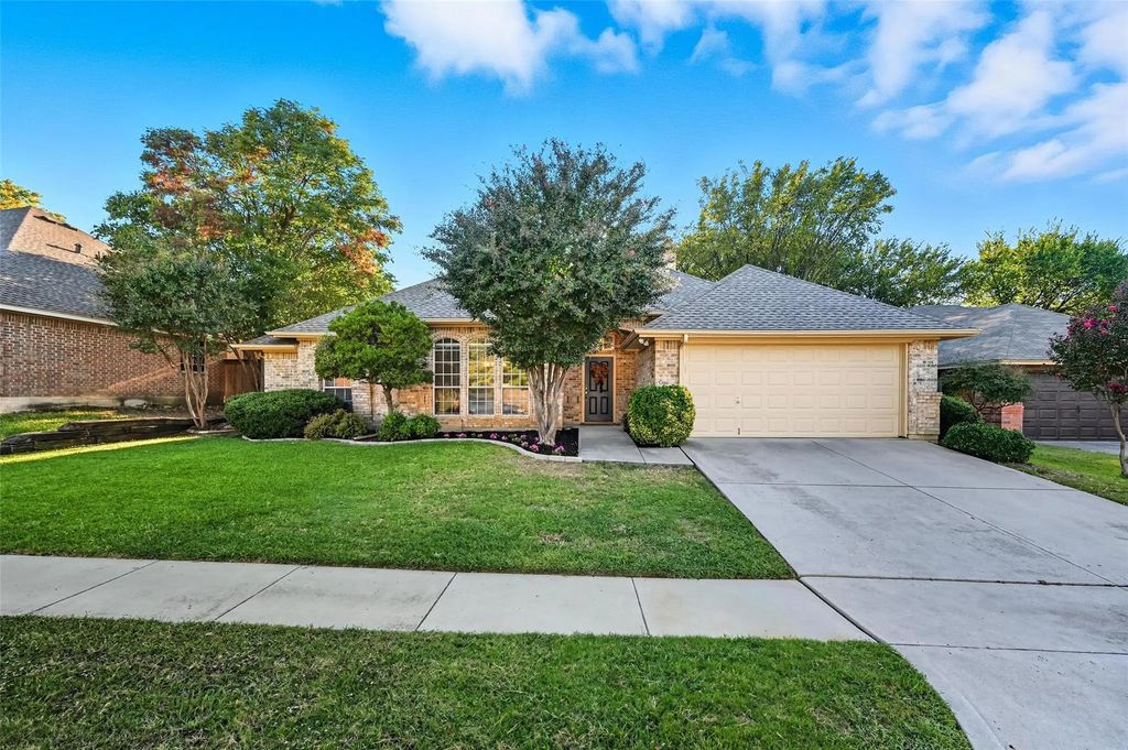 7209 Elm Wood Drive, North Richland Hills
