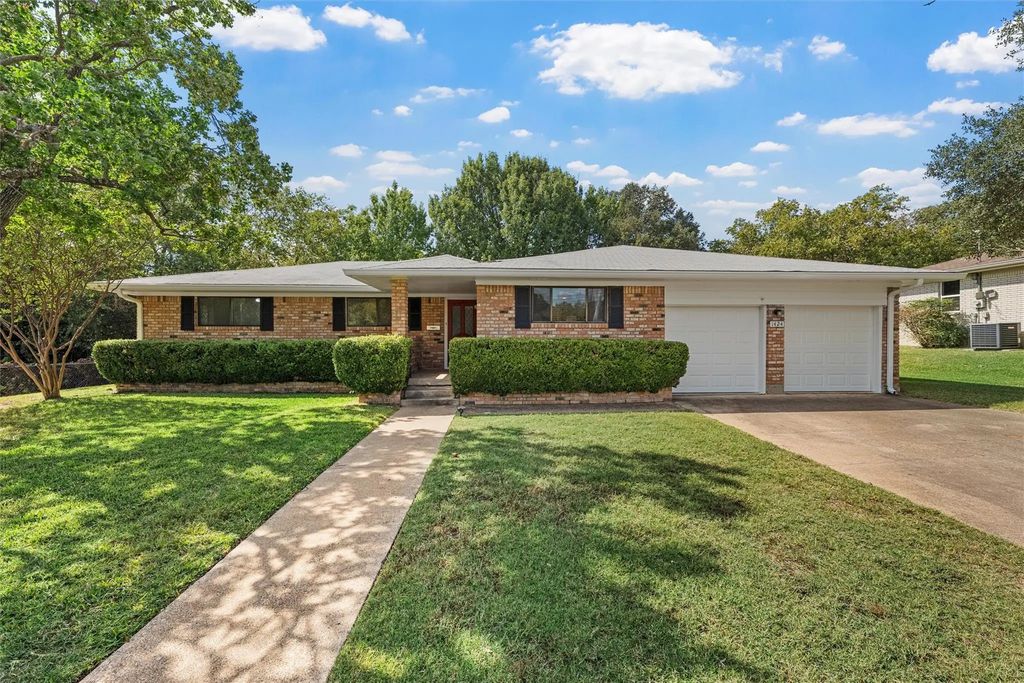1424 Valeska Drive, Waco