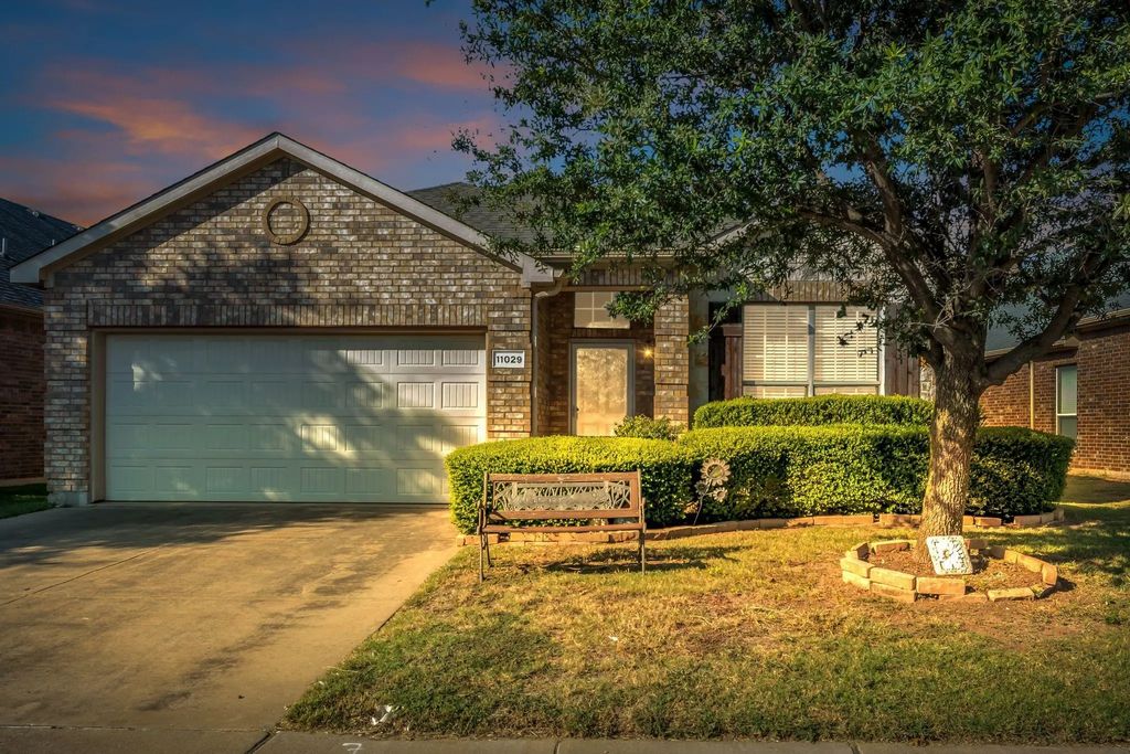 11029 Hawks Landing Road, Fort Worth