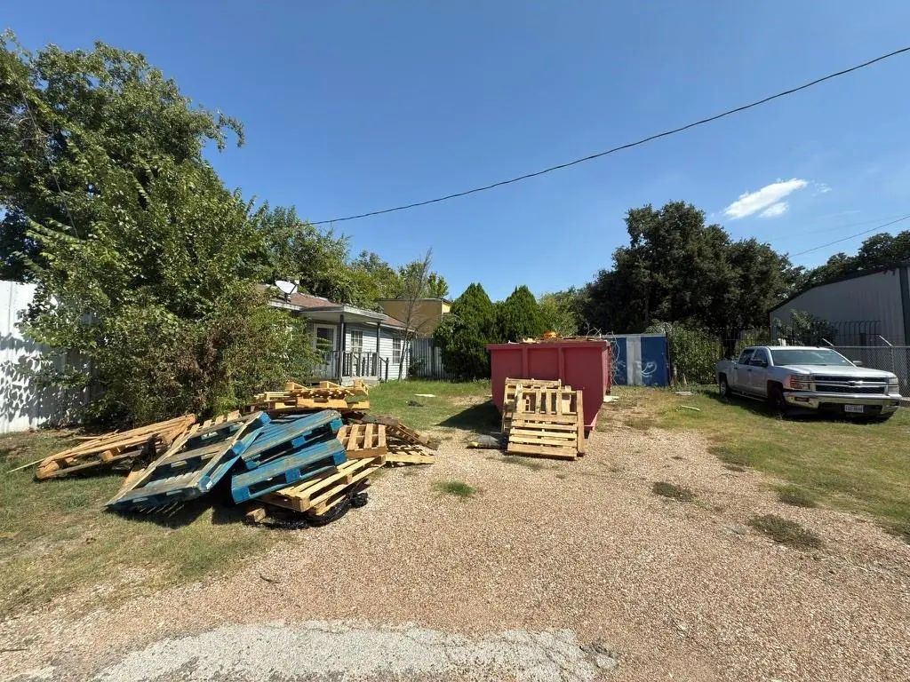 1328 Ford Street, Irving