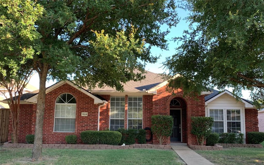 1824 Caddo Lake Drive, Allen