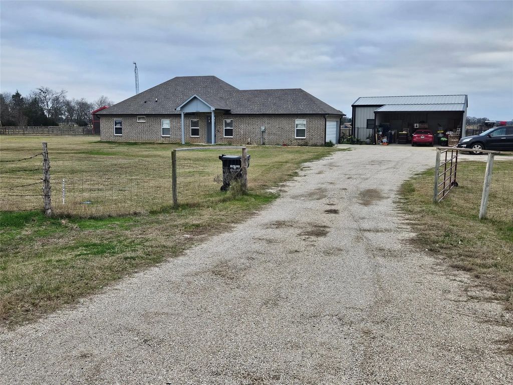 14282 E State Highway 243, Kaufman