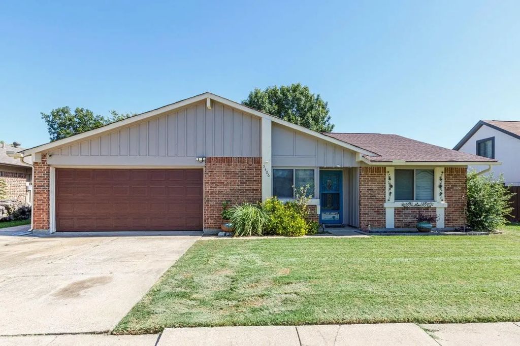 5406 Princess Court, Lake Dallas