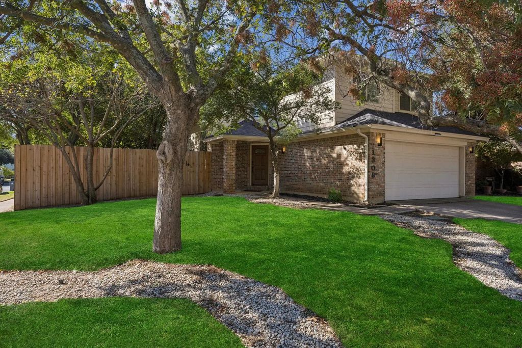 1308 Boardwalk Street, Arlington