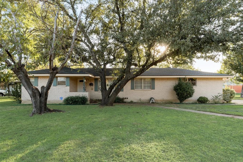 3629 Landy Lane, Richland Hills
