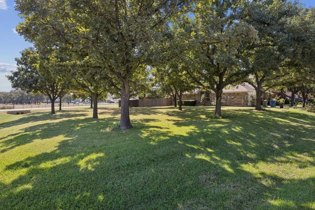3501 N Gravel Circle, Grapevine