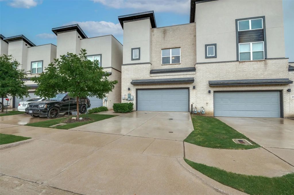 4354 Hebron Street, Irving