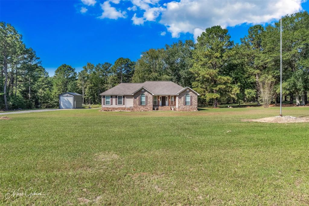 8455 Adams Road, Keithville