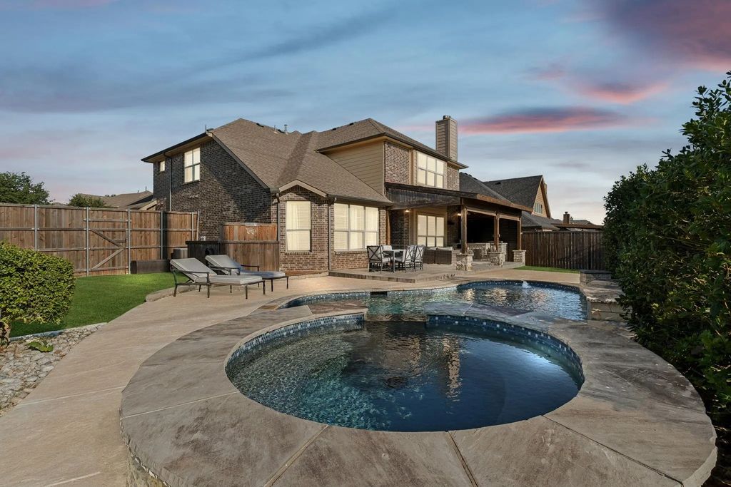 132 Crown Colony Drive, Prosper