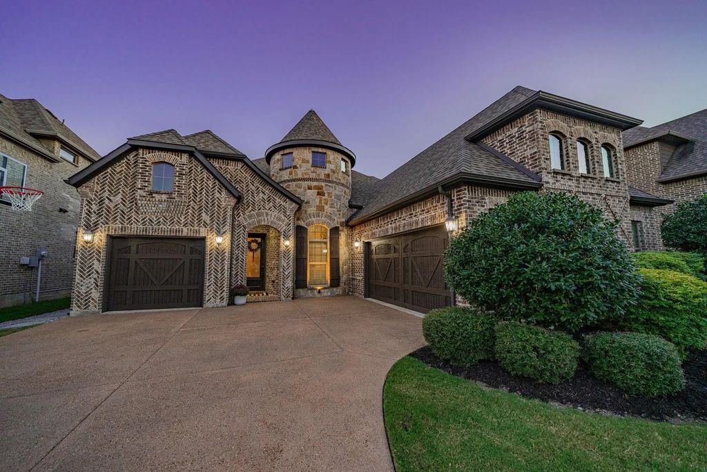 1001 Amber Knoll Drive, Rockwall