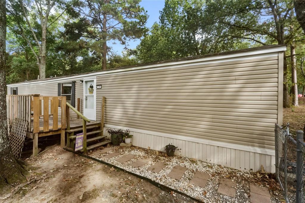 2286 J And J Trail, Shreveport