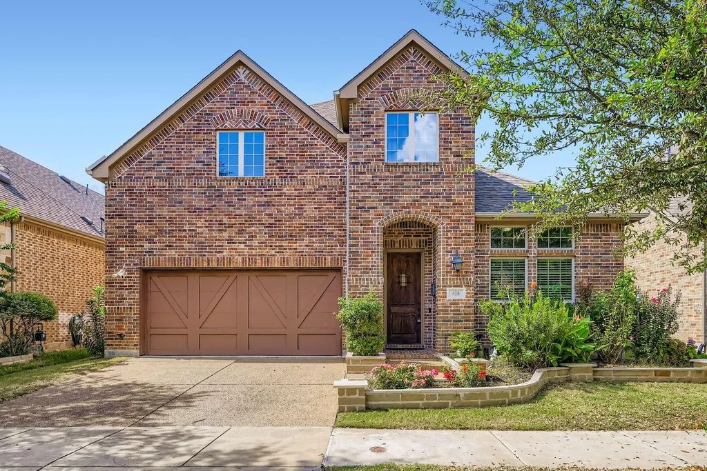 616 Warwick Boulevard, Lewisville