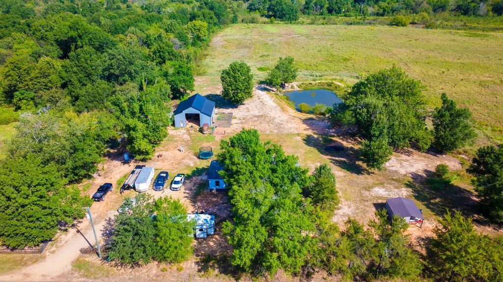 699 County Road 3518, Sulphur Springs