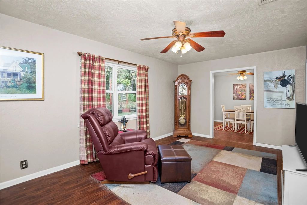 530 An County Road 1215, Grapeland