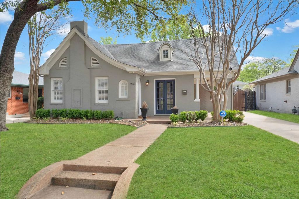 930 N Clinton Avenue, Dallas