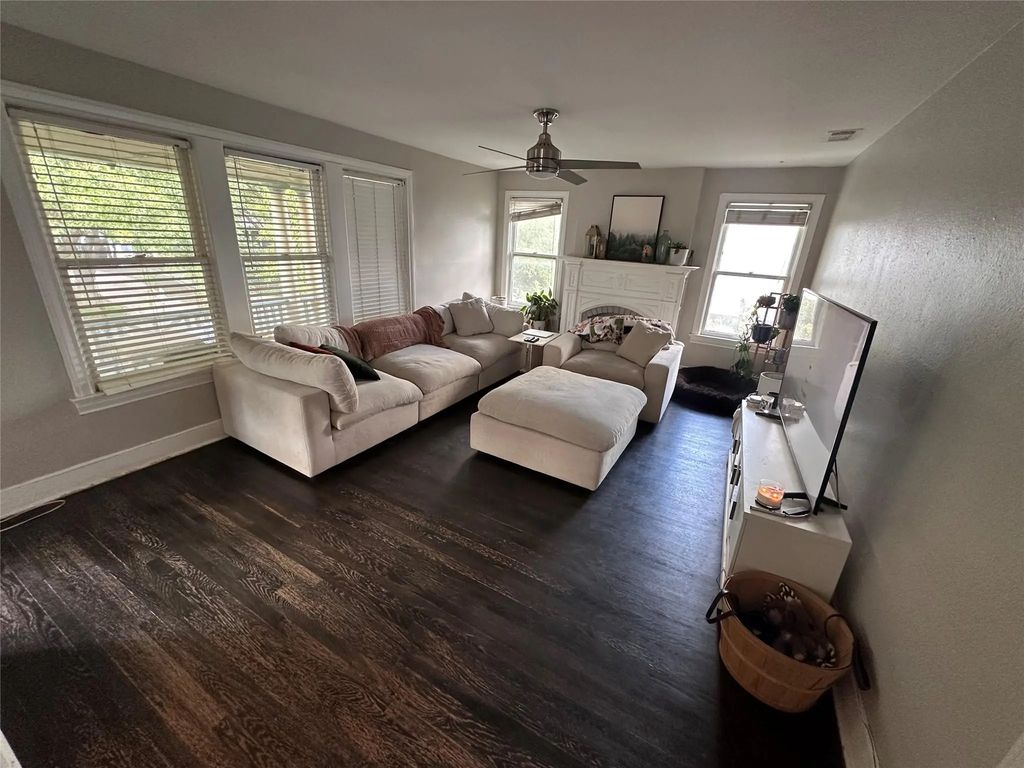 5616 Vickery Boulevard, Dallas