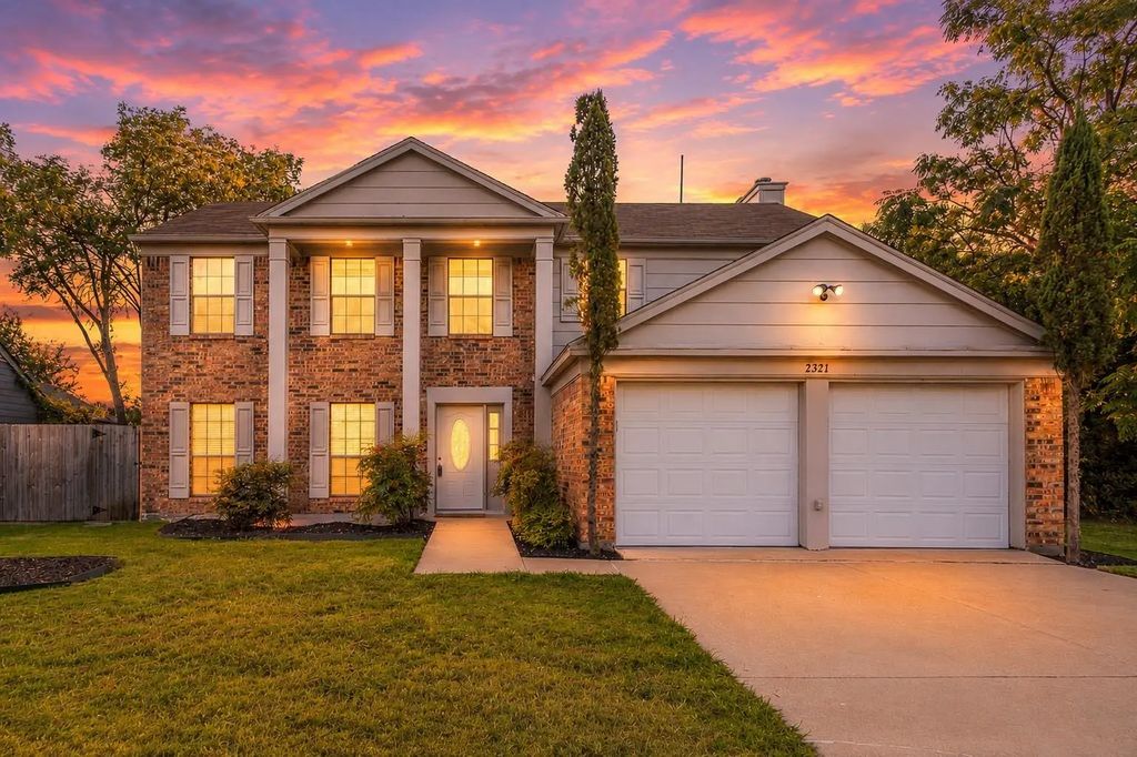 2321 Warwick Avenue, Grand Prairie