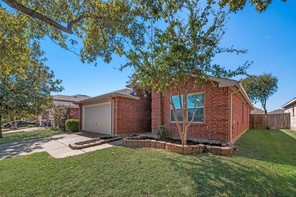 408 Buffalo Bill Drive, Anna