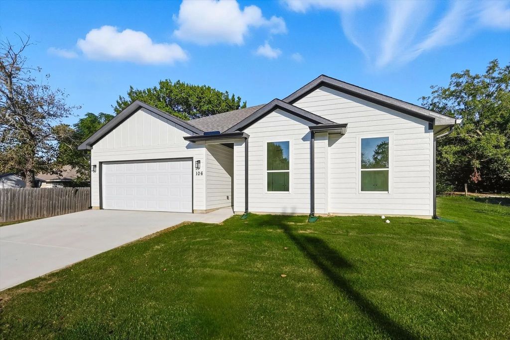 106 Clark Street, Whitesboro
