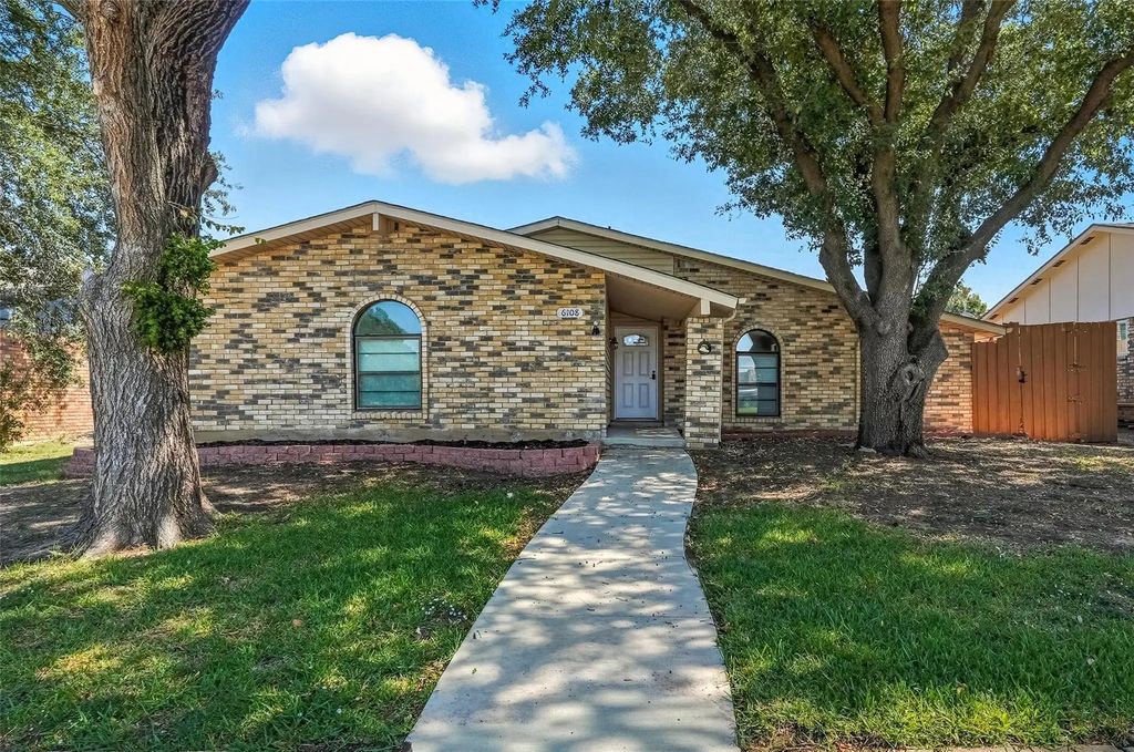 6108 Jennings Drive, The Colony