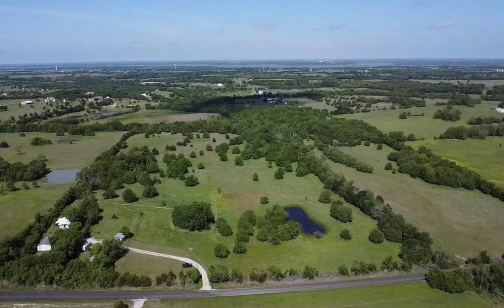 1650 County Road 609, Farmersville