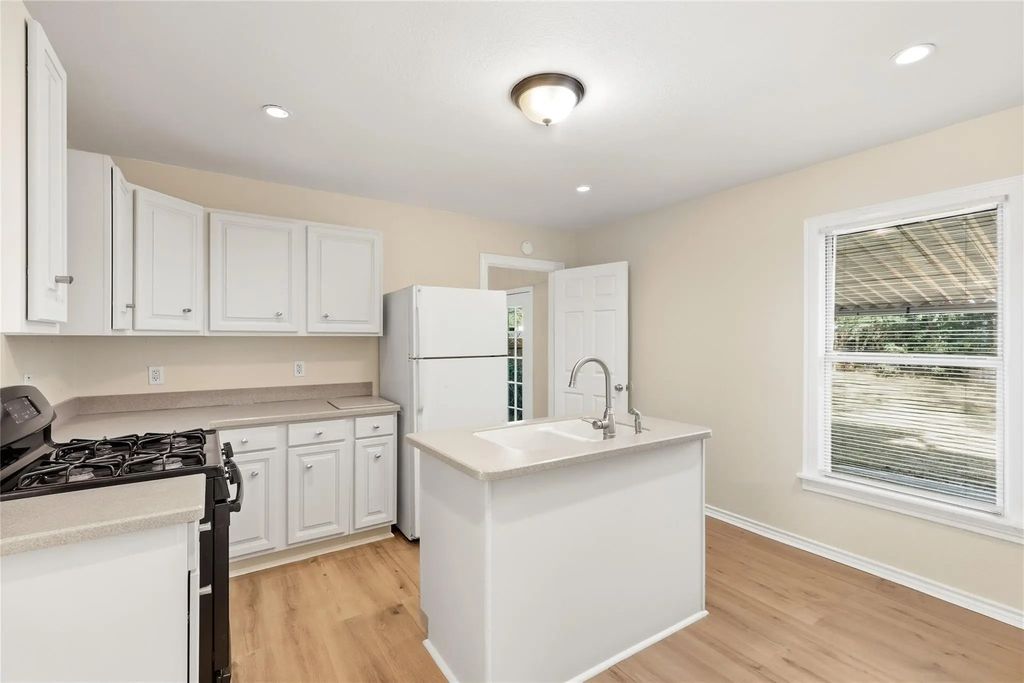 2625 Handley Drive, Fort Worth