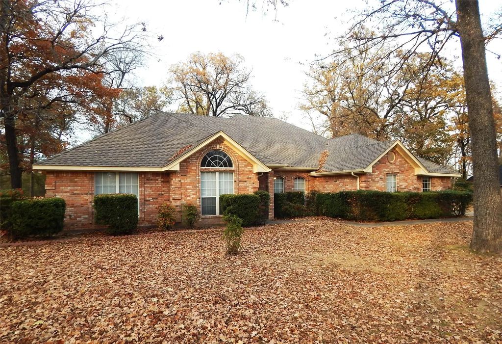 344 Hickory Creek Drive, Sulphur Springs