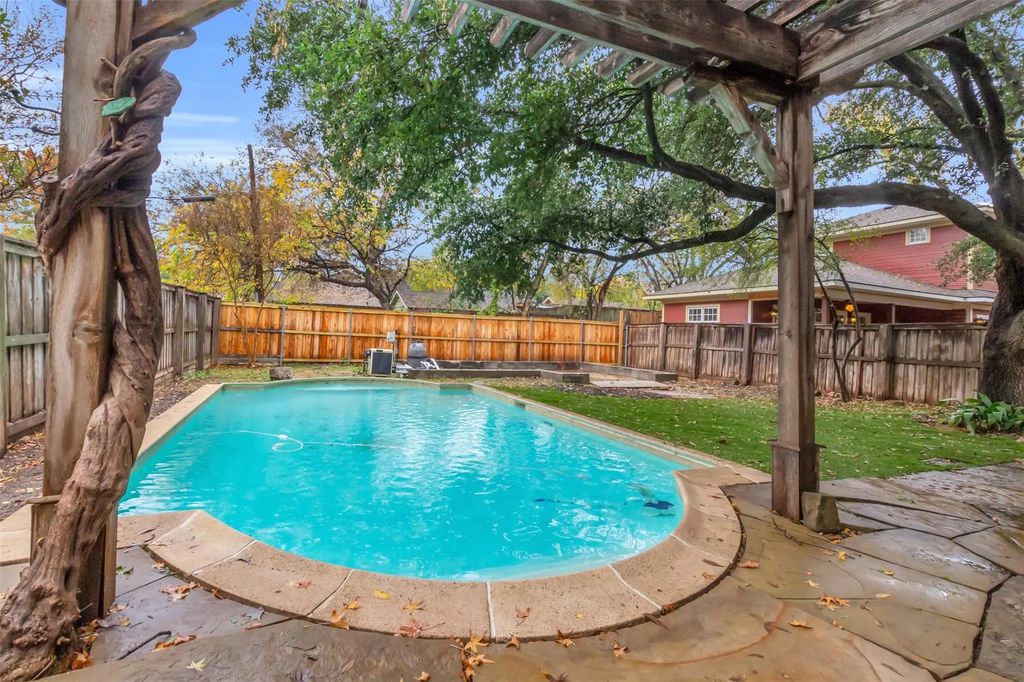 4803 Swiss Avenue, Dallas