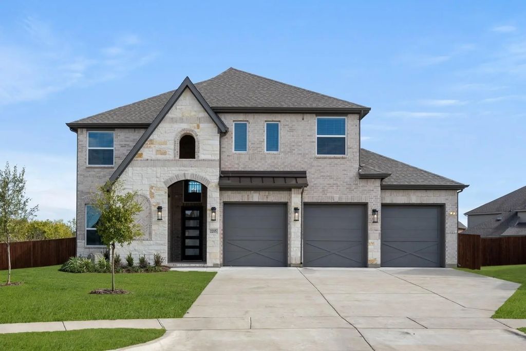 2215 Pelican Drive, Mansfield
