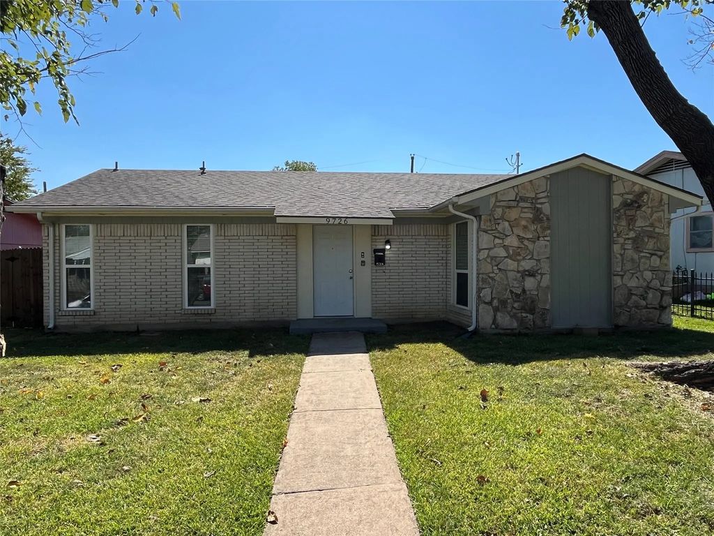 9726 Glengreen Drive, Dallas