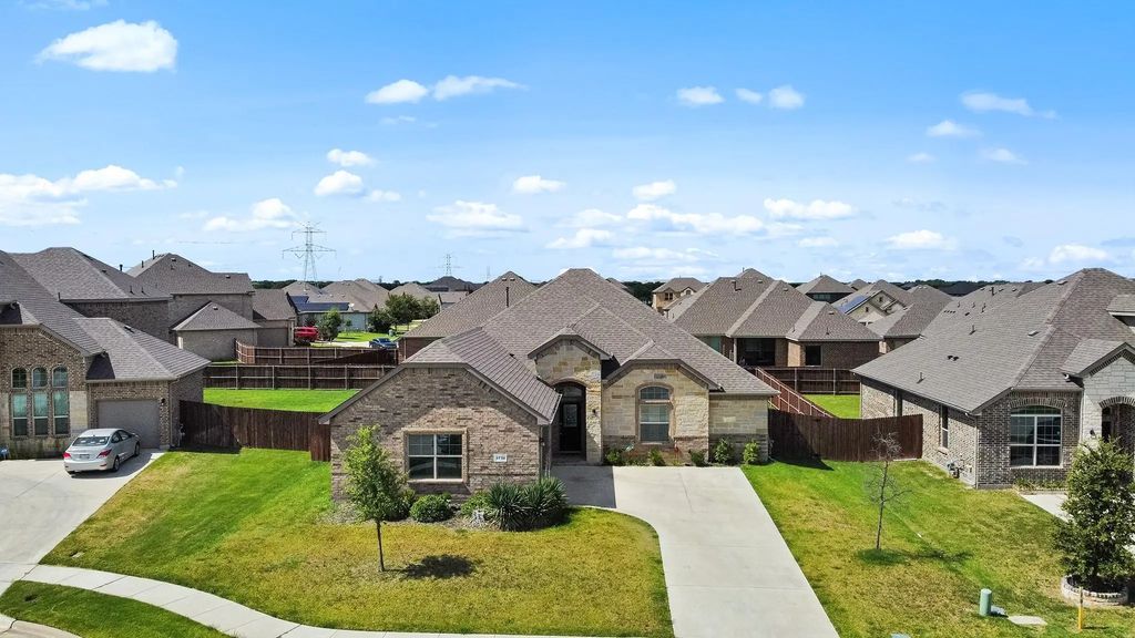 3724 Twin Pines Drive, Grand Prairie