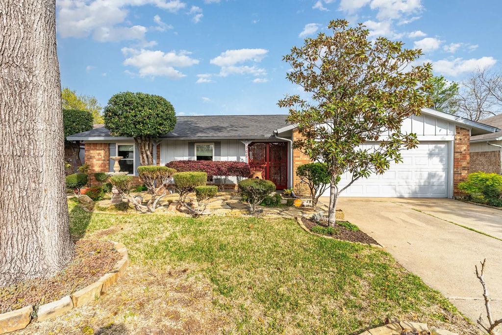 1105 Via Del Rey, Mesquite