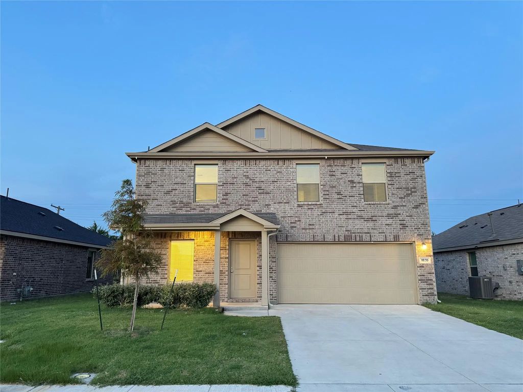 1520 Bluff View Drive, Hutchins