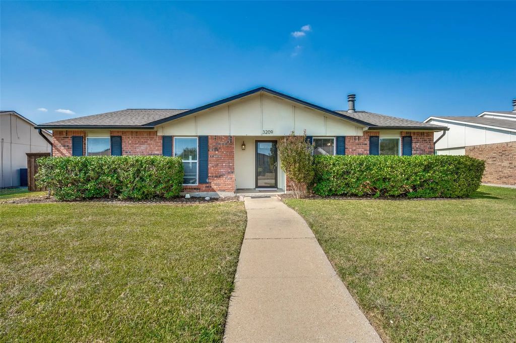 3209 Rose Hill Road, Carrollton