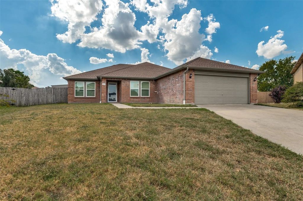 3527 Red Mine Lane, Grand Prairie