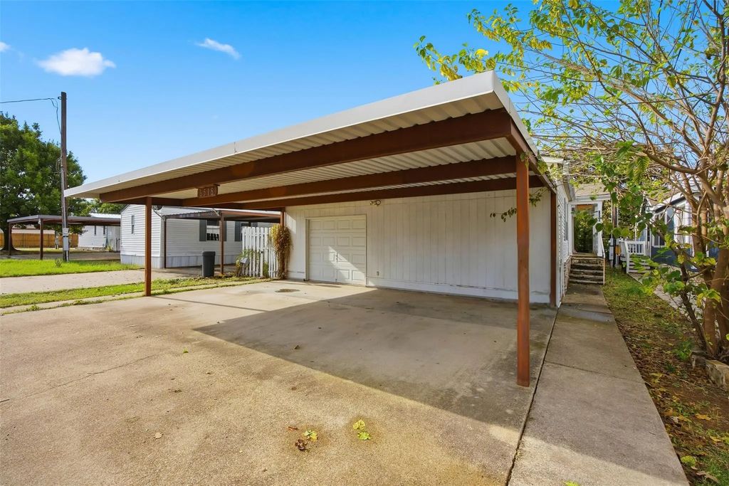 6518 Ashley Court, Granbury