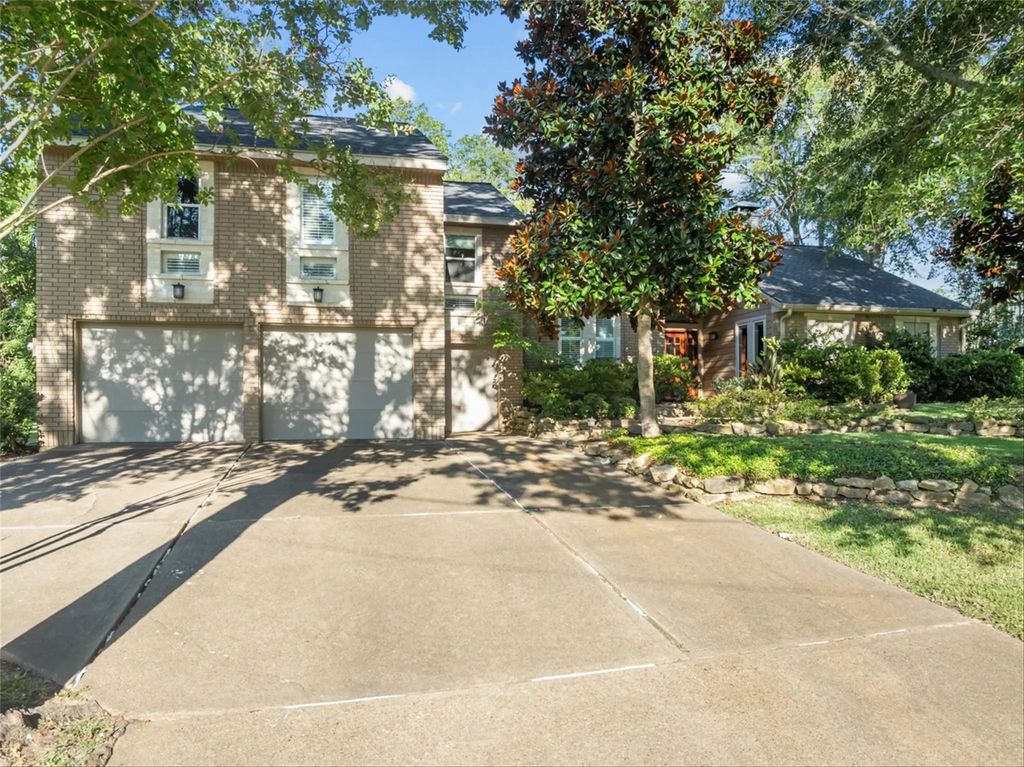 103 Williamsburg Lane, Bullard