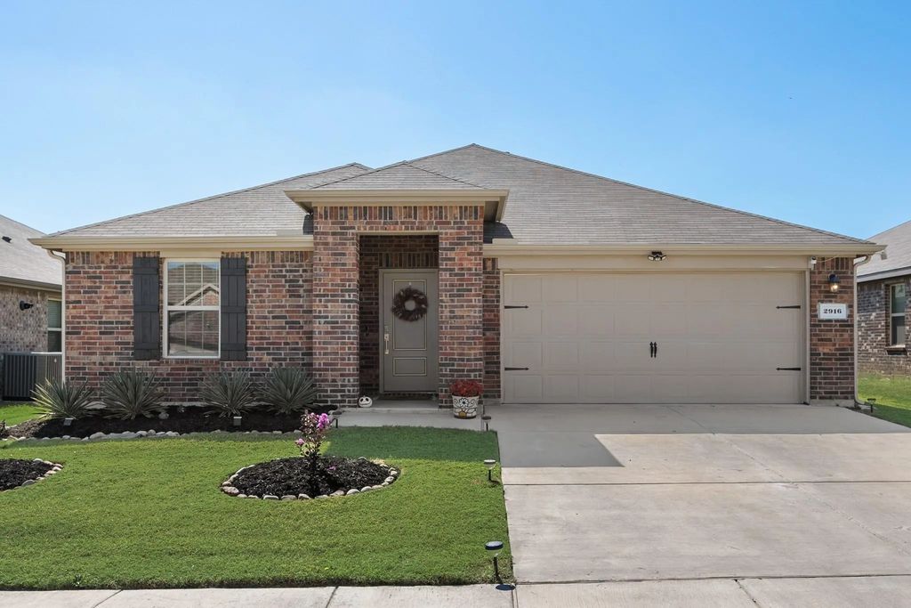 2916 Roper Street, Royse City